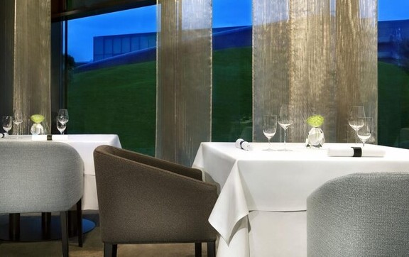 Winzerdinner im Restaurant Aqua: Sven Elverfeld begrüßt Christian Stahl
