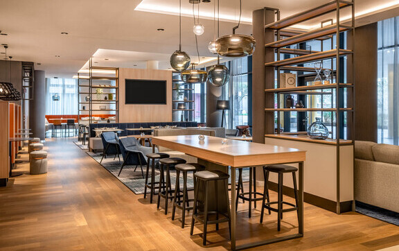 Neues Restaurant Kitchen & Bar im Courtyard by Marriott Cologne