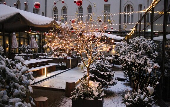 Festliche Genüsse im Hotel am Steinplatz: Ein Winter Wonderland für die Sinne in Charlottenburg