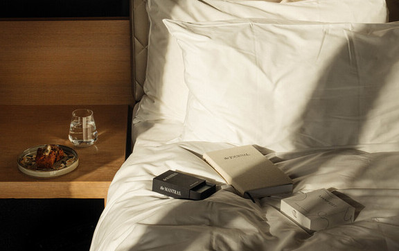 W London Announce New Intention Stay - A Transformative Wellness Discovery Featuring Roxie Nafousi’s Self-Healing Products