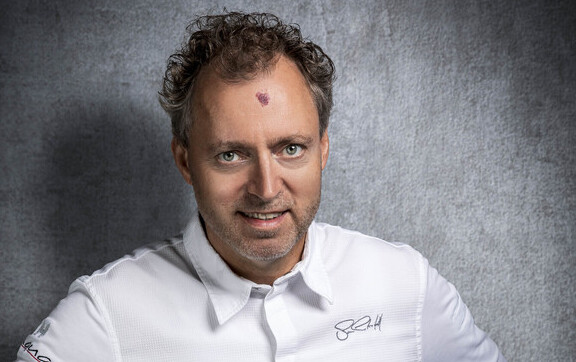 Sven Elverfeld erhält den prestigeträchtigen „Mentor Chef Award“ des Guide Michelin