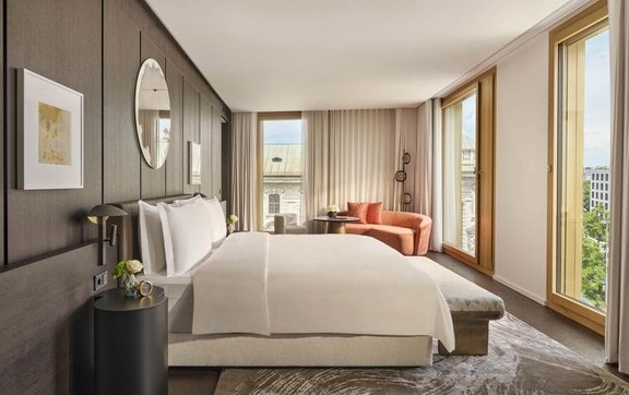 Eröffnung des Koenigshof, A Luxury Collection Hotel, Munich