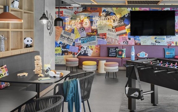 Moxy Hotels feiert ein Jahrzehnt Stil und Spaß: Portfolioerweiterung auf über 100 Hotels in Europa bis Ende 2025 geplant