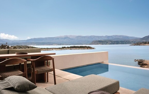 Sonne tanken in 2025: Die schönsten Resorts der Luxury Group by Marriott International  in Europa