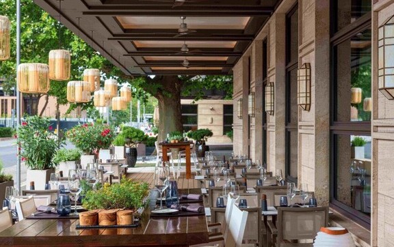 Genuss hat einen neuen Treffpunkt: JW Steakhouse Berlin