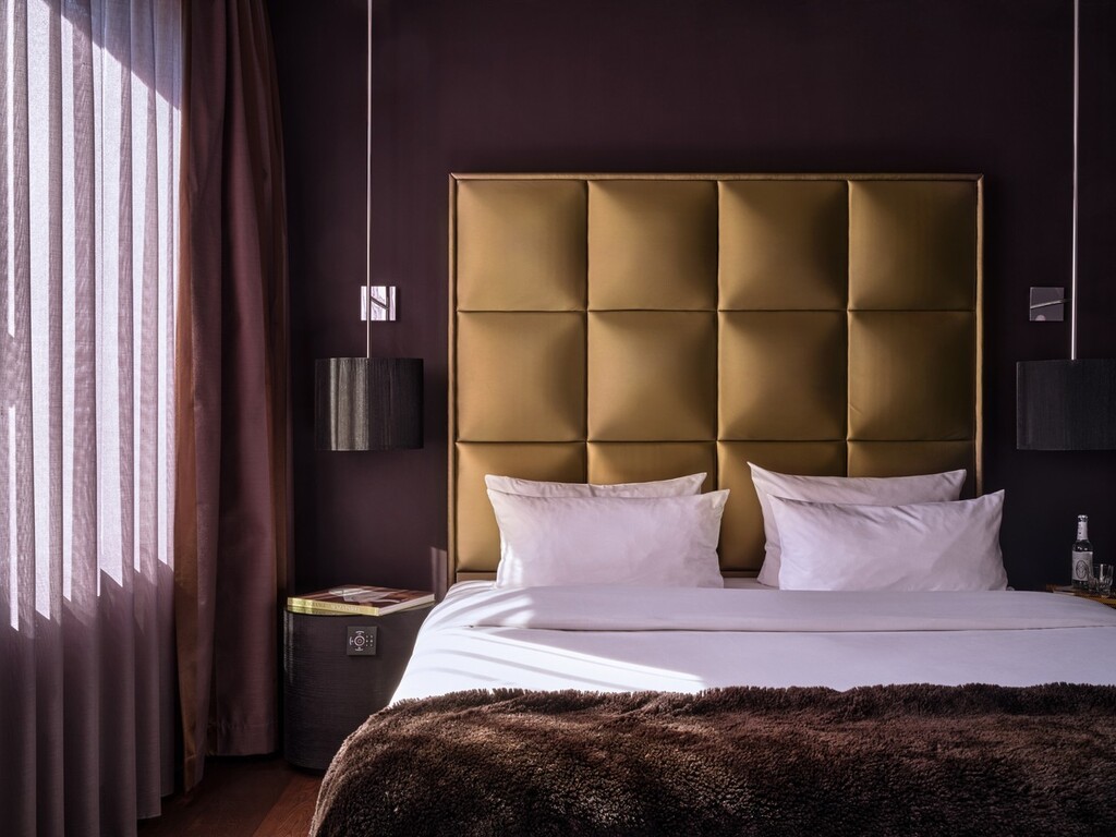 June EMEA Newsletter  - Autograph Collection Hotels, Roomers, Frankfurt