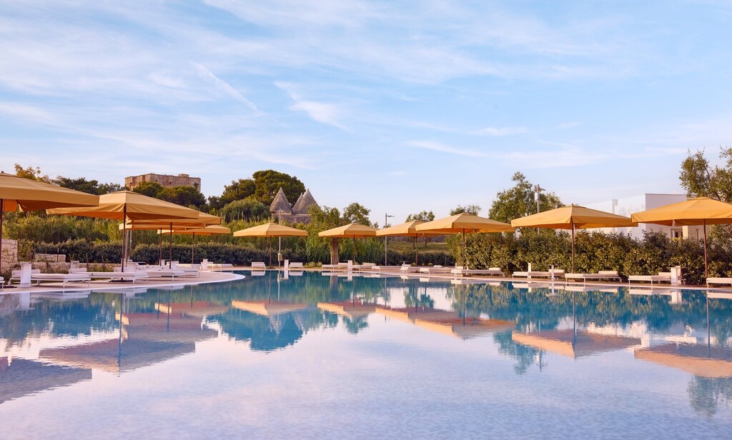 June EMEA Newsletter  - Cala Ponte, a Tribute Portfolio Hotel - Pool Sunset
