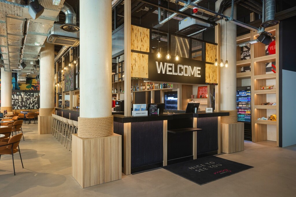 June EMEA Newsletter  - Moxy Nice - Welcome Desk