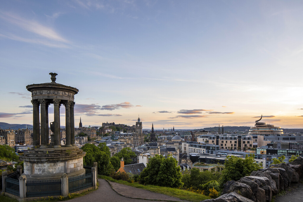 W Edinburgh - City Views (1)