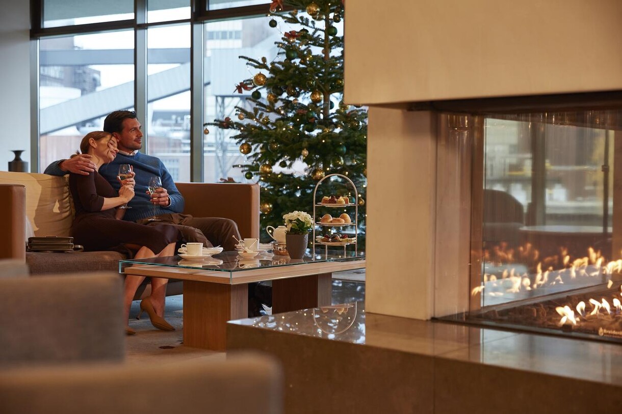 Afternoon Tea Lobby (c) Ritz-Carlton, Wolfsburg