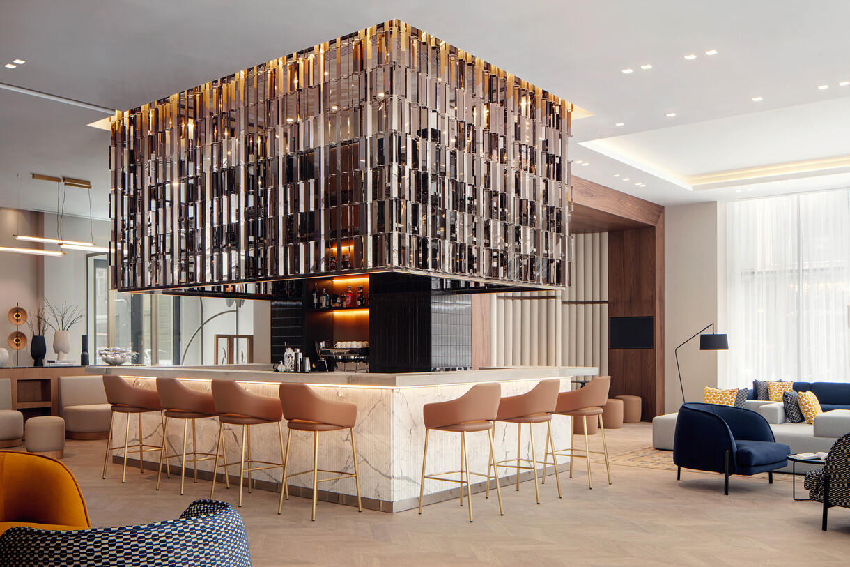 courtyard-by-marriott-yerevan-lobby-bar