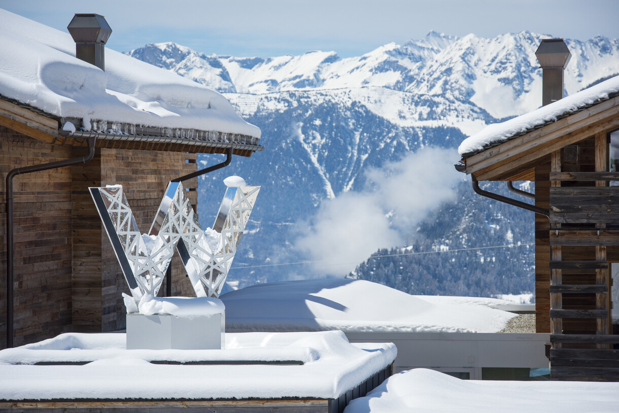 W Verbier sign