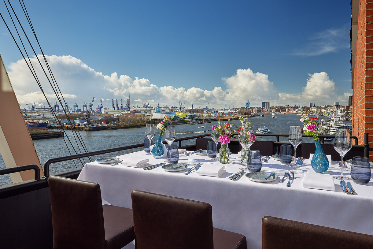 The Westin Hamburg - Fang und Feld Table with a View
