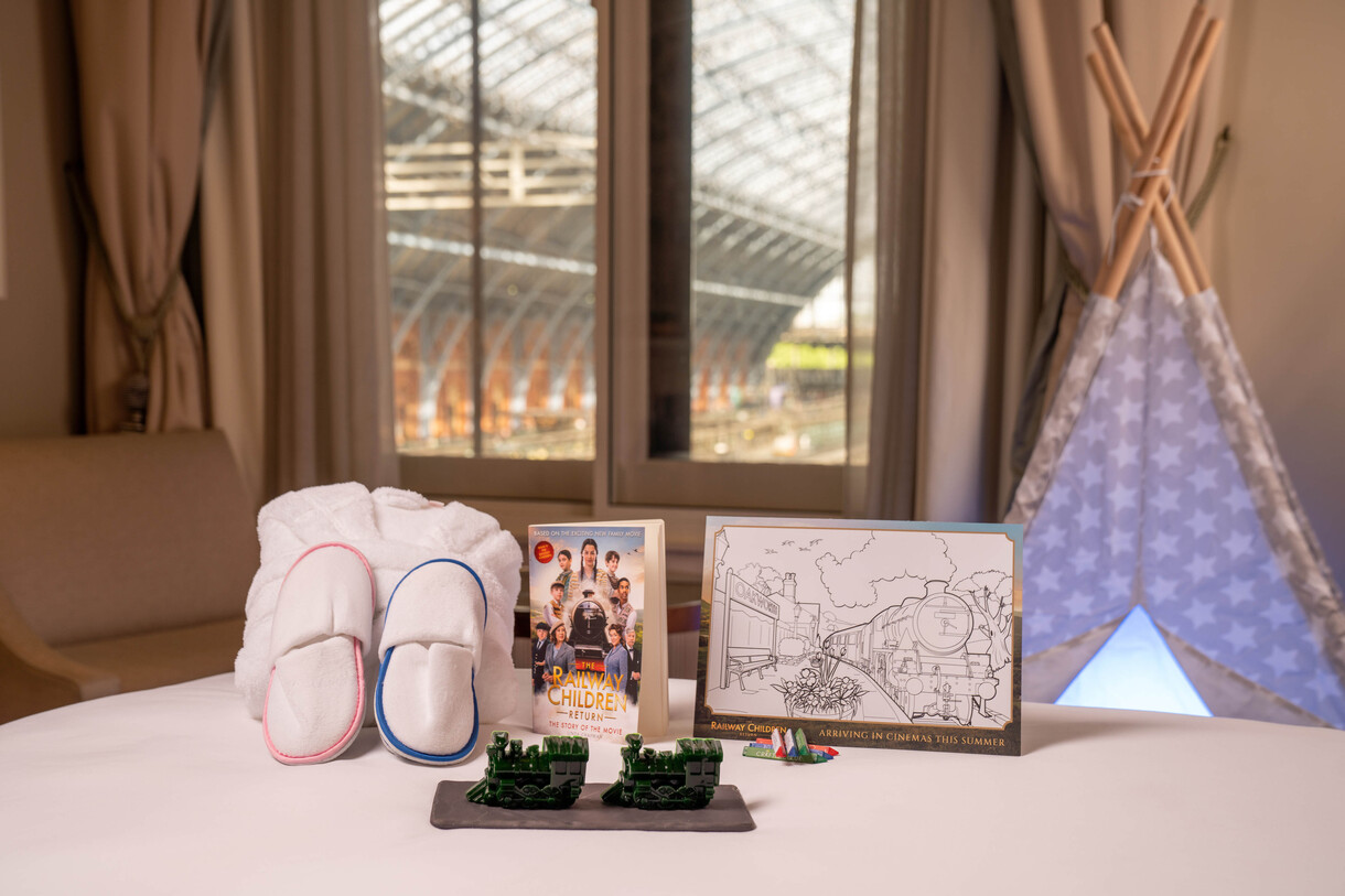 St. Pancras Renaissance Hotel London - The Railway Children Return - Photo credits to Casey Gutteridge