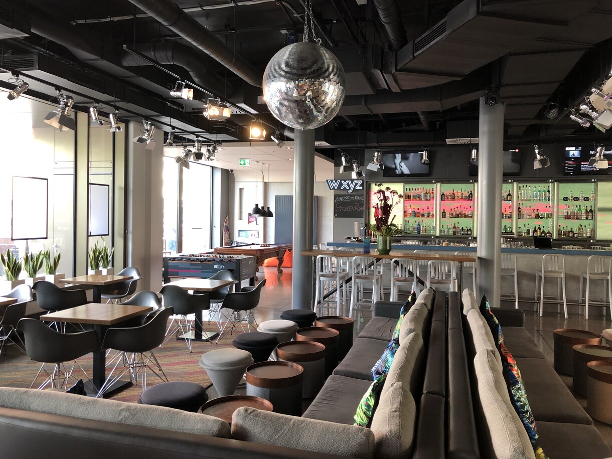 Aloft Munich, WXYZ Bar