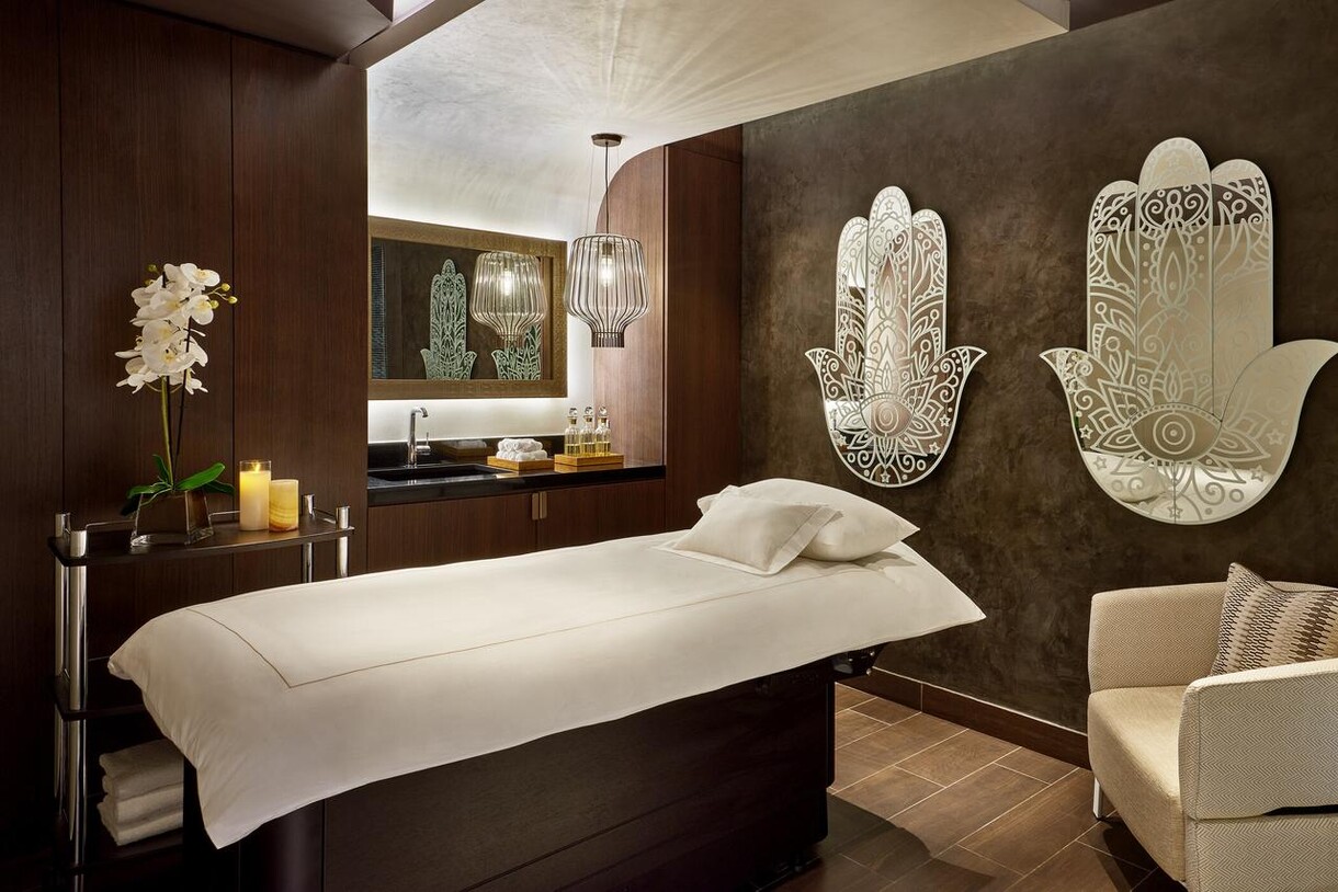 rabat-marriott-hotel-spa-treatment-room