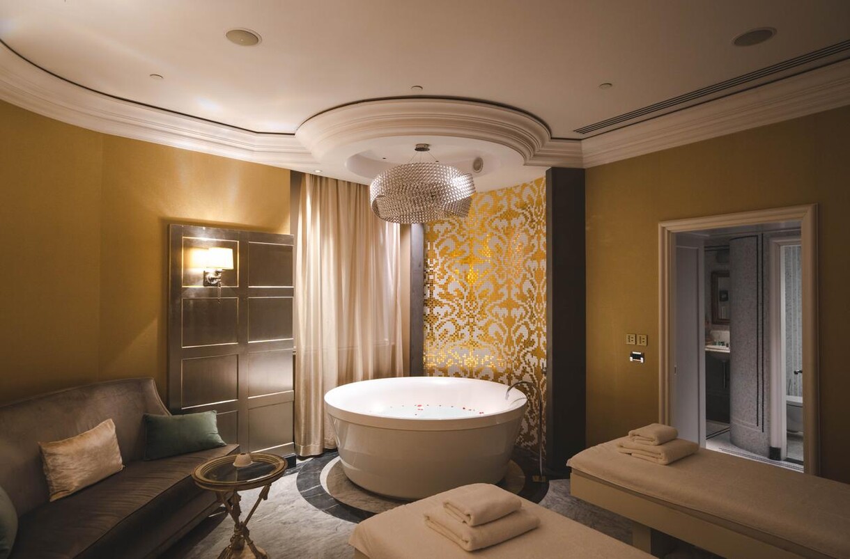 the-st-regis-florence-iridium-suites-spa