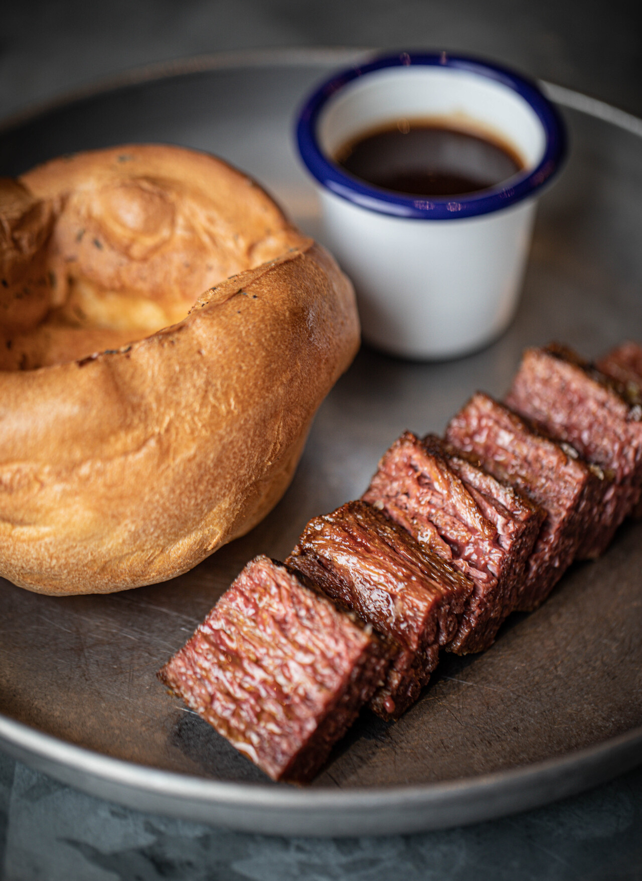 Marriott Hotel County Hall - Gillray's Steakhouse Redefine Meat