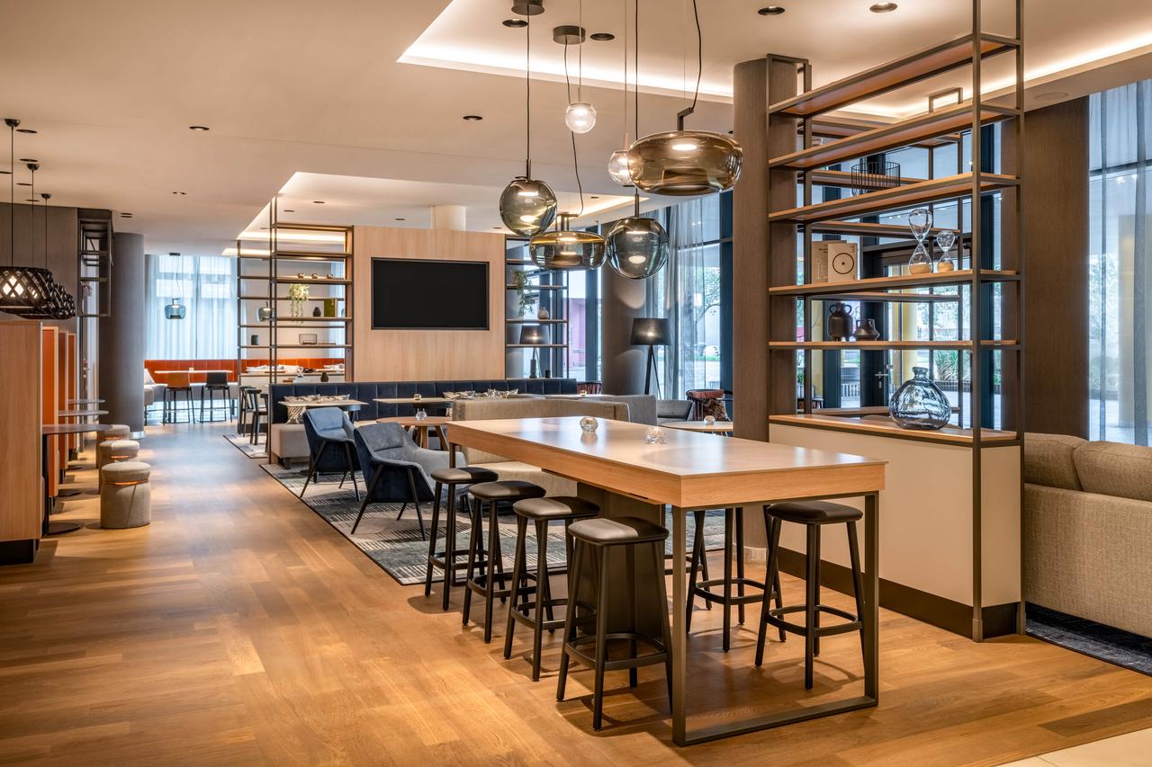 Courtyard by Marriott Cologne Kitchen and Bar (c)Marriott International