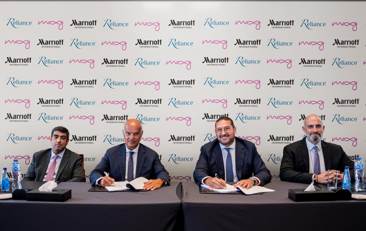 Moxy Cairo Downtown - Signing