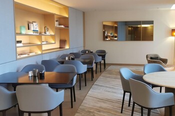 Club Lounge 2, (c) M. Dargel.