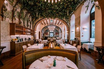 Dorothea Hotel Budapest, Autograph Collection