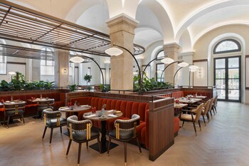 Elstar Restaurant (c) Imperial Riding School (2)