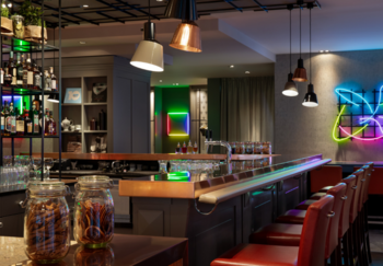 Renaissance Hamburg Hotel - Bricks Bar & Restaurant
