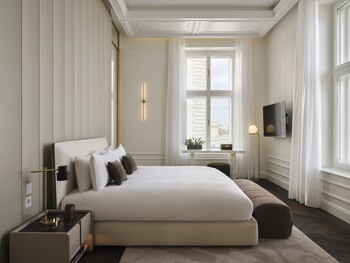 The Ritz-Carlton, Vienna - Symphony Suite