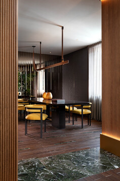 The Westin Palace Milan - Presidential Suite Dinning Table Detail 01