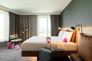 Moxy Paris Val d’Europe - Bedroom