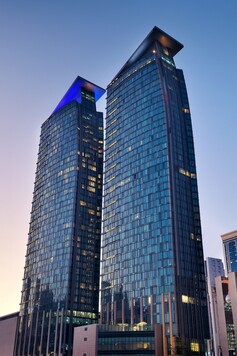 Le Meridien City Center Doha - Exterior