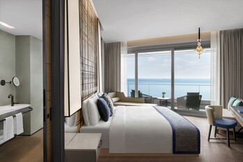 JW Marriott Istanbul Marmara Sea - Deluxe Panoramic Sea View