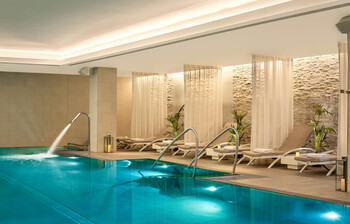 The Ritz-Carlton Vienna Pool (c)Marriott International