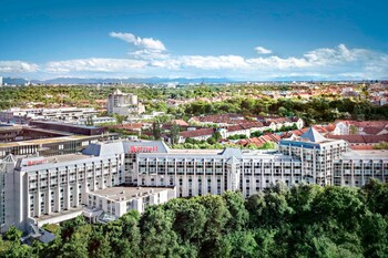 mnchen-marriott-hotel-c-marriott-international