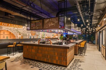Moxy Belfast City - Bar Moxy