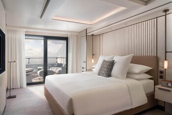 Ilma, The Ritz-Carlton Yacht Collection - Concierge Suite 835 Bdrm