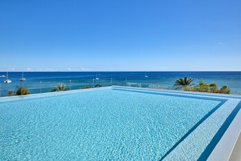 W Ibiza - InfinityPool 