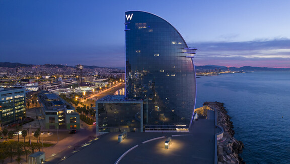 W Barcelona Y Stephen James Presentan Elijah, Un Revolucionario Espacio Para El Cuidado Personal En El Interior Del Hotel