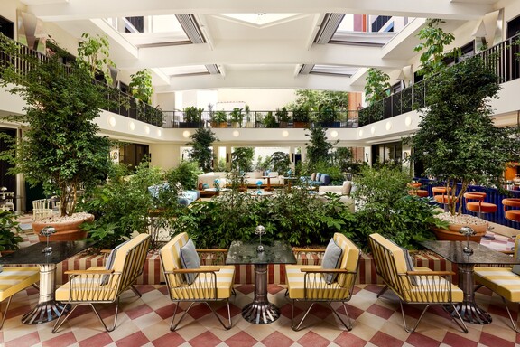 W Hotels fait une entrée audacieuse au cœur de la capitale historique de la toscane avec l’inauguration du W Florence